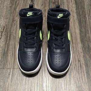 Nike Blue and Green Sneakers High-Top Style